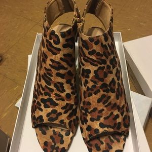 Womens leopard print shoe